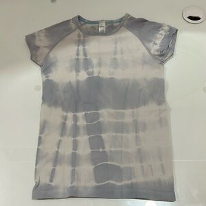 Ivivva by LuLulemon, Girls teen size 12 in a blue and white/grey tie dye design.
